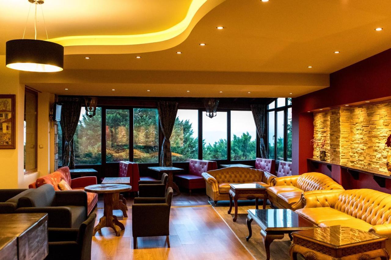 Tasia Mountain Hotel คาเนีย ภายนอก รูปภาพ