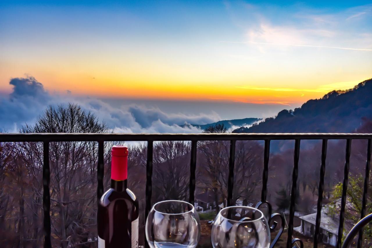 Tasia Mountain Hotel คาเนีย ภายนอก รูปภาพ