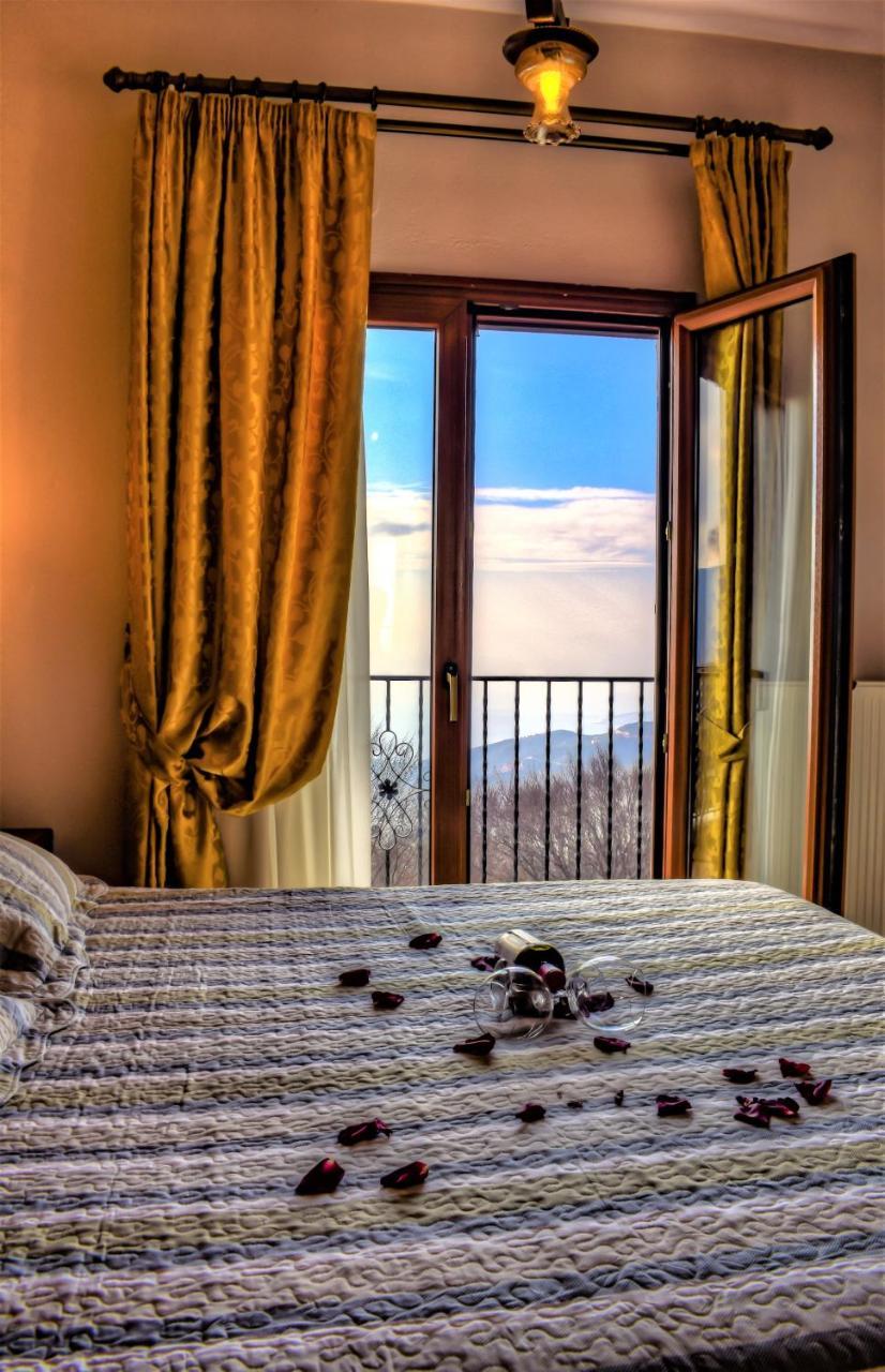 Tasia Mountain Hotel คาเนีย ภายนอก รูปภาพ